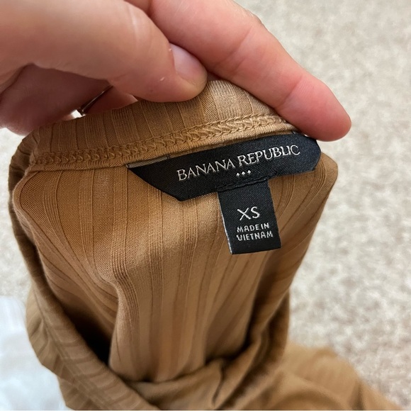 Neutrals Basics Shirt Bundle - Size XS - Picture 8 of 8